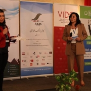Friba Charkhi und Maryam Singh